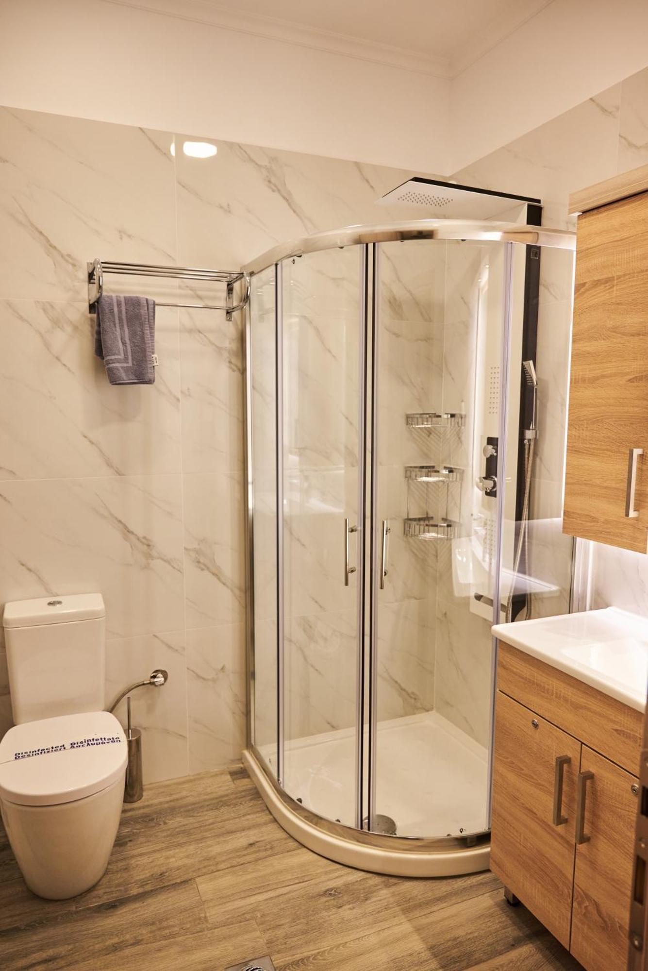 Famissi Suites 1 Калампака Екстериор снимка