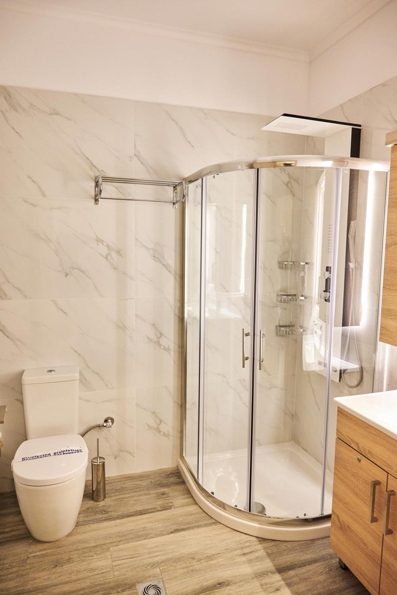 Famissi Suites 1 Калампака Екстериор снимка